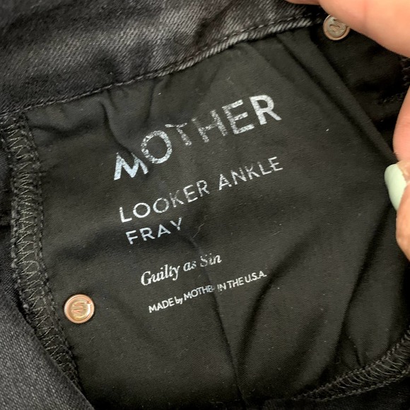 MOTHER The Looker Ankle Fray Jeans in Guilty As Sin Size 25 - Picture 8 of 8
